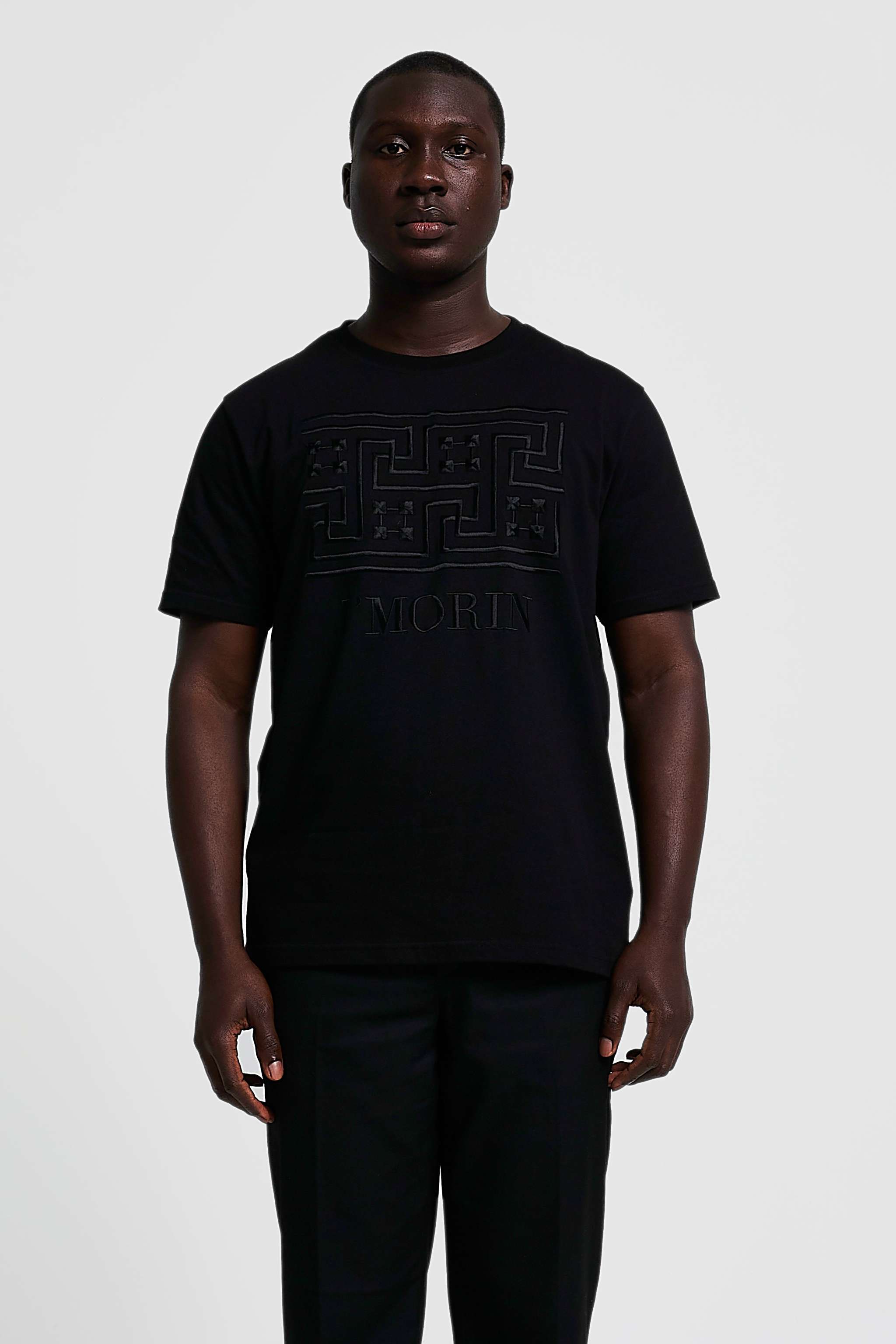 Embroidered Greek pattern short - sleeve, regular fit t-shirt -BLACK